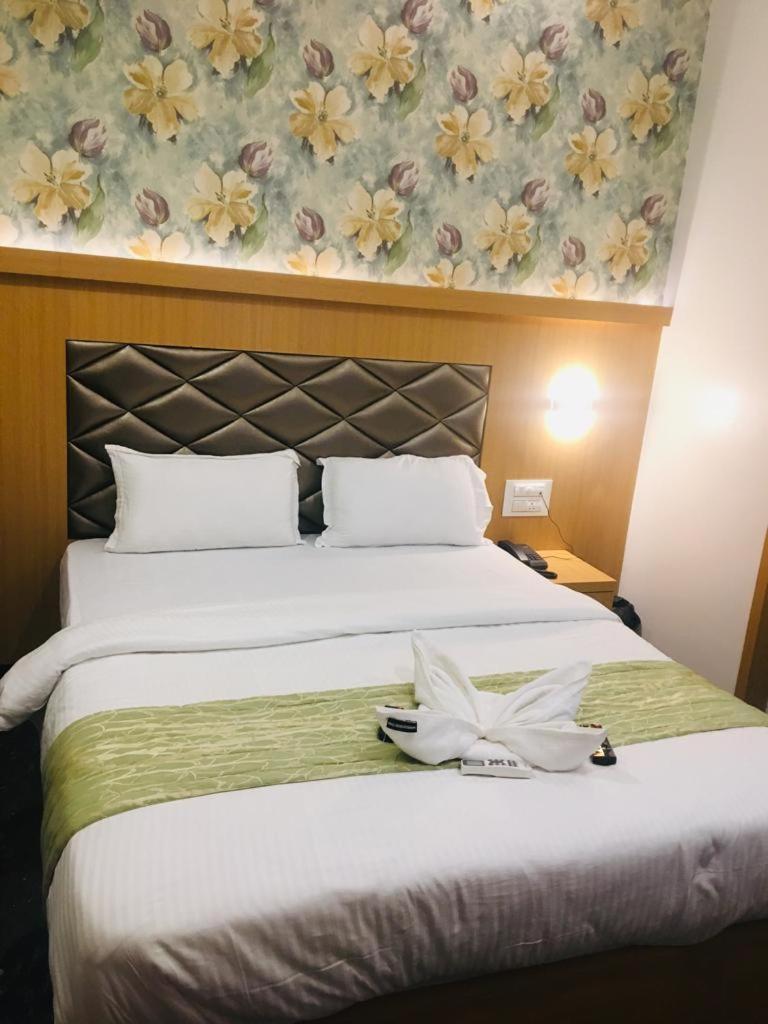 Glitz Hotels The Ar Residency - Nr Thane Railway Station Exteriér fotografie